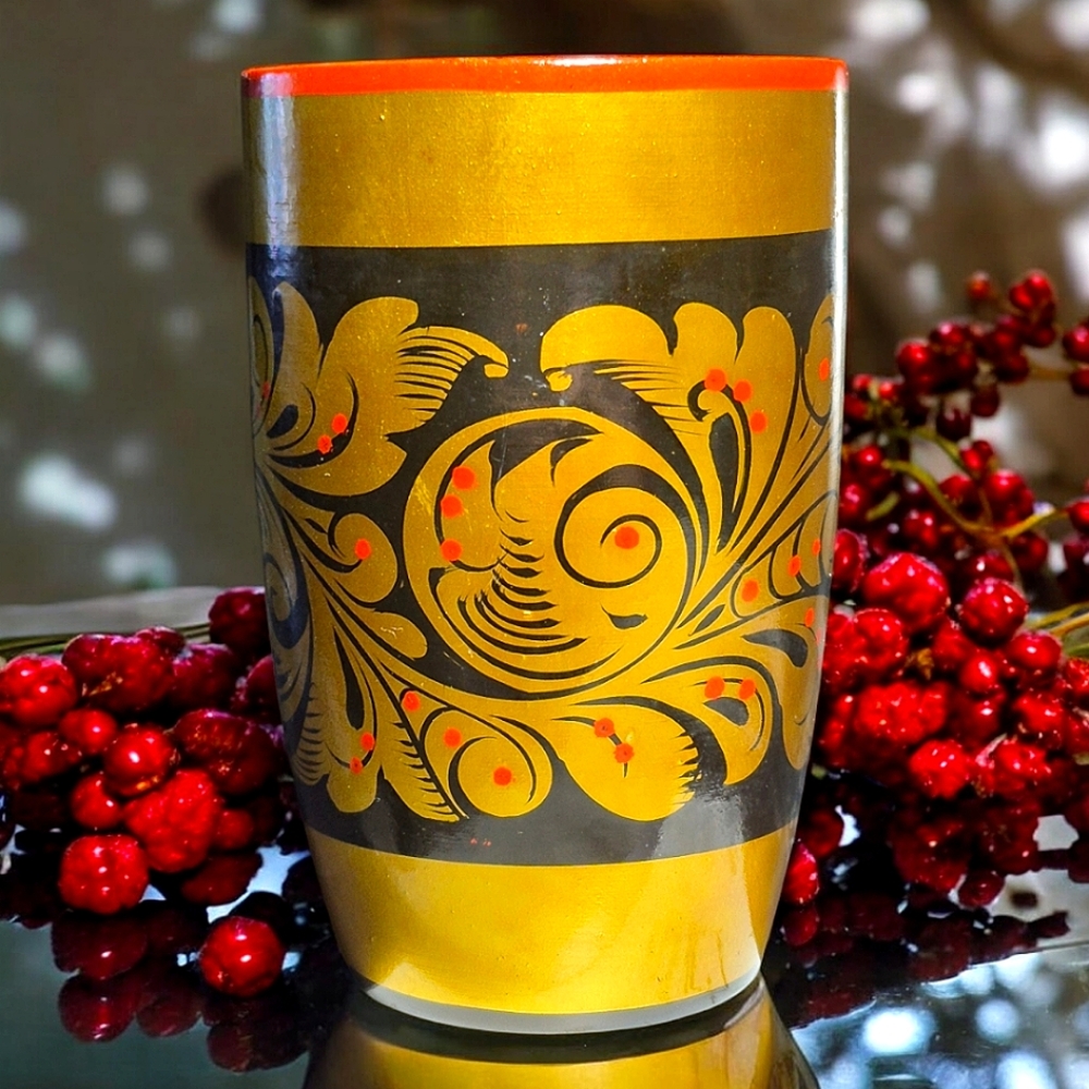 Vintage  Russian Folk Art Khokhloma Wood Tumbler/Vase, Wood/Lacquer